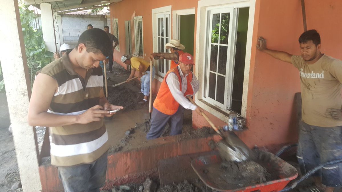 Inundación afecta a vecinos de San Diego