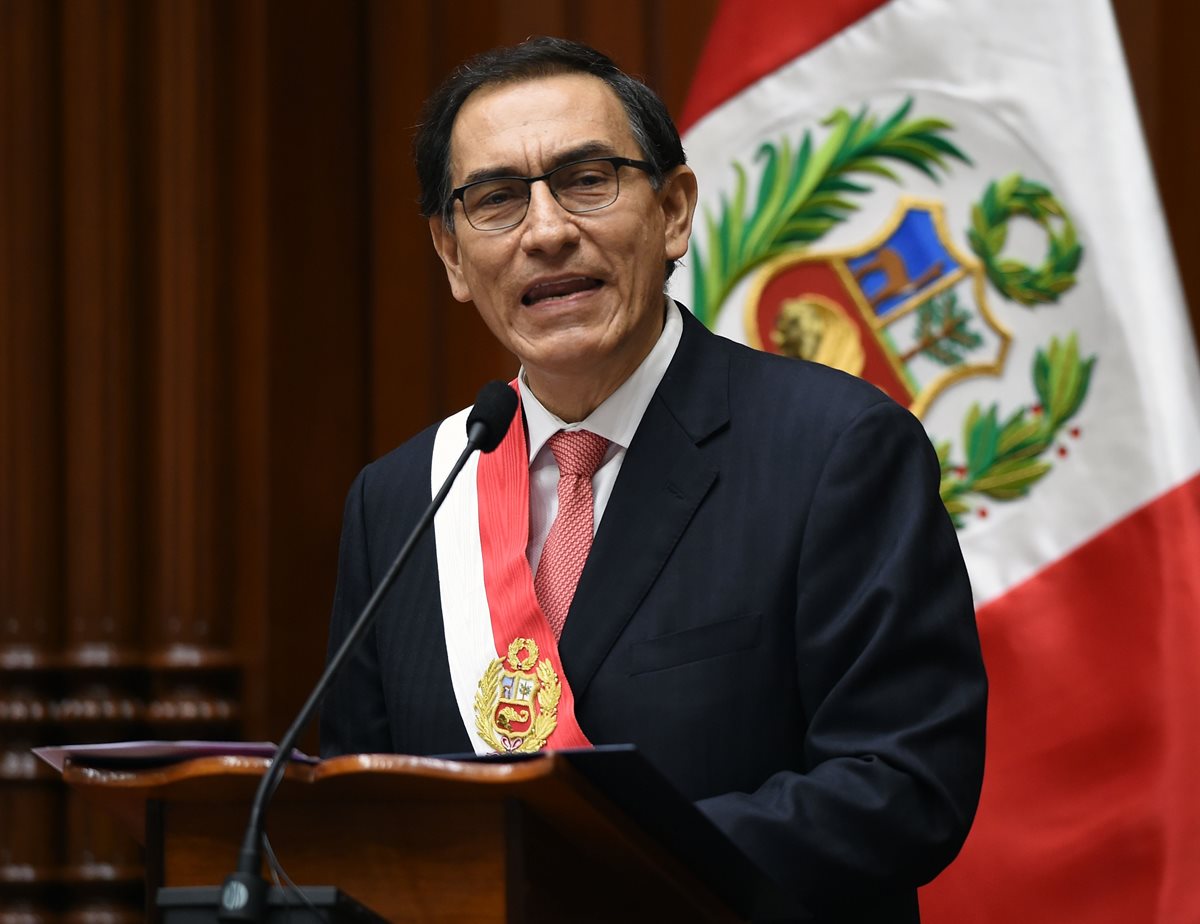 Martín Vizcarra Asume La Presidencia Del Perú 