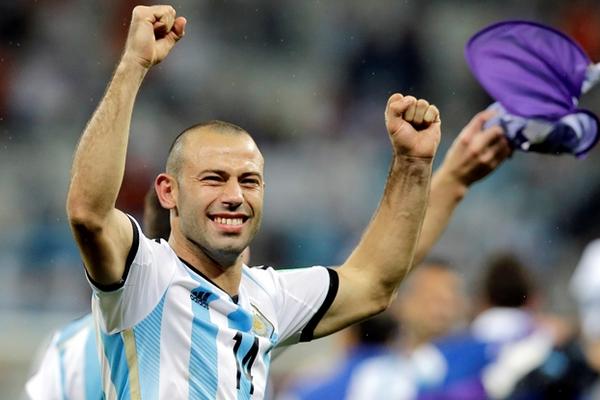 Mascherano festeja el pase de Argentina a la final. (Foto Prensa Libre: AP)