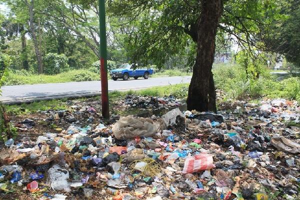 Basurero ubicado en el kilómetro 51 de la  antigua ruta entre Escuintla y Palín.