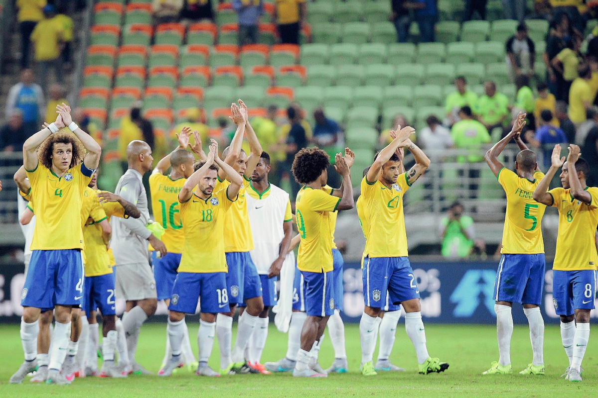 Brasil quiere recuperarse del trago amargo que probó durante la Copa del Mundo ahora en Chile 2015. (Foto Prensa Libre: EFE)