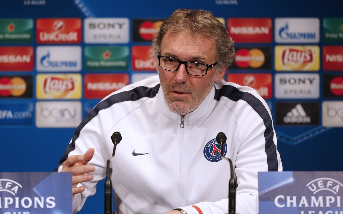 El entrenador del Paris Saint-Germain, Laurent Blanc en la conferencia de prensa previo al partido contra el Manchester City. (Foto Prensa Libre:EFE)