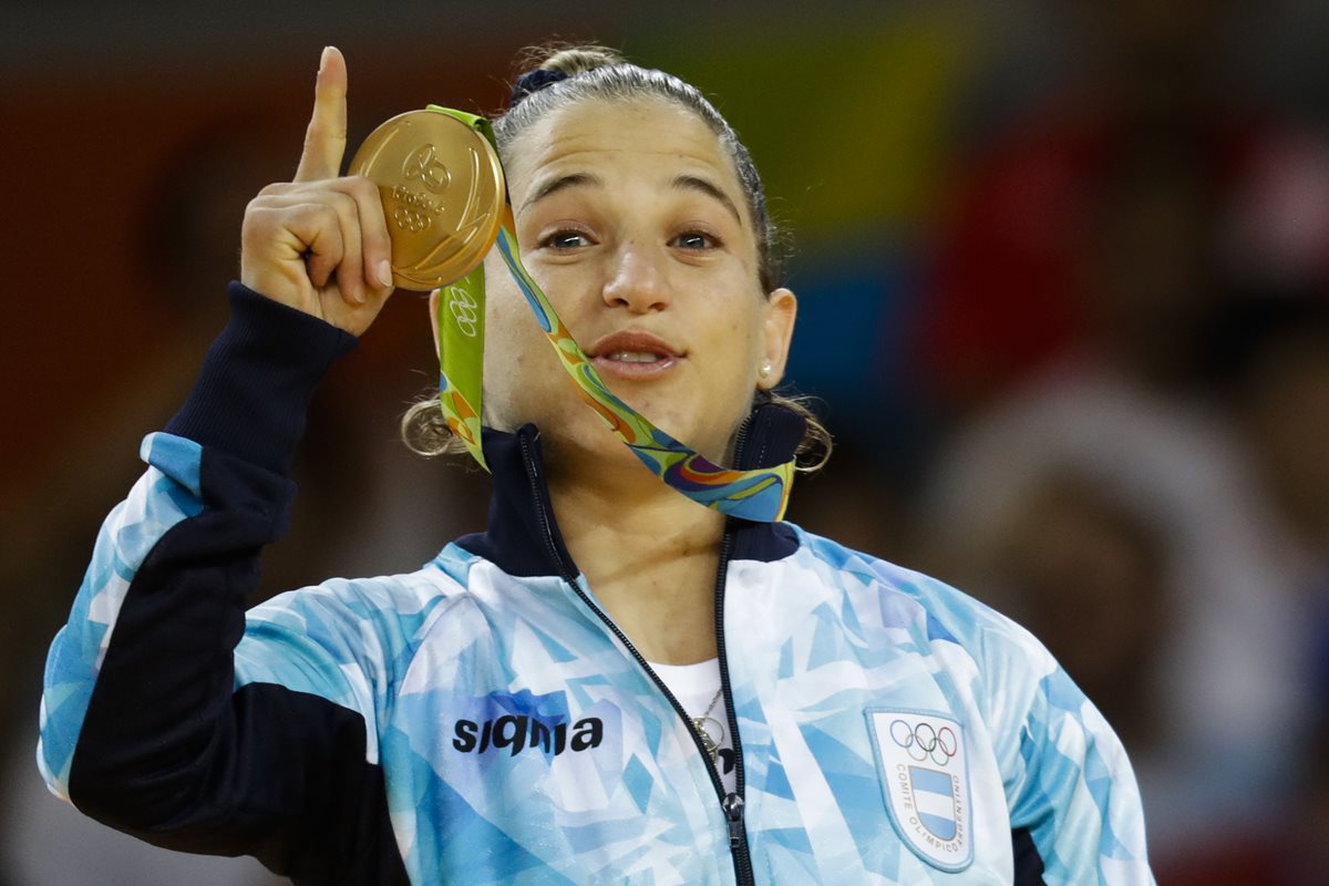 Pareto dedicó a su país la medalla de oro que consiguió este sábado. (Foto Prensa Libre: AP)