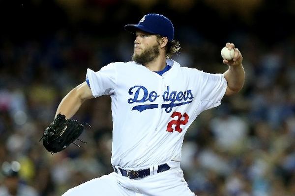 Clayton Kershaw guió a Los Ángeles Dodgers al triunfo sobre los Padres de San Diego. (Foto Prensa Libre: AP)