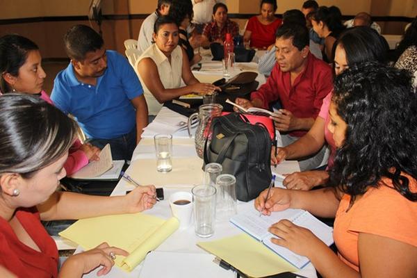 Empleados públicos de Jalapa y Jutiapa participan en diplomado sobre  derechos humanos, discriminación y racismo. (Foto Prensa Libre: Óscar  González)