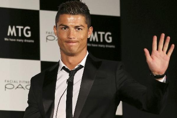 CR7 aseguró este martes en Tokio que está listo para luchar por los títulos. (Foto Prensa Libre: AP)