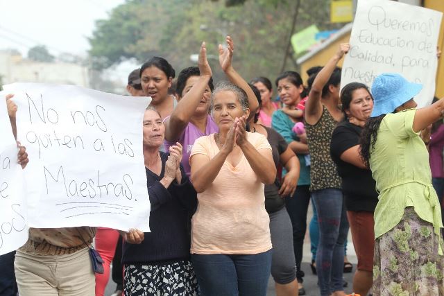 Padres De Familia Protestan Por Falta De Maestros