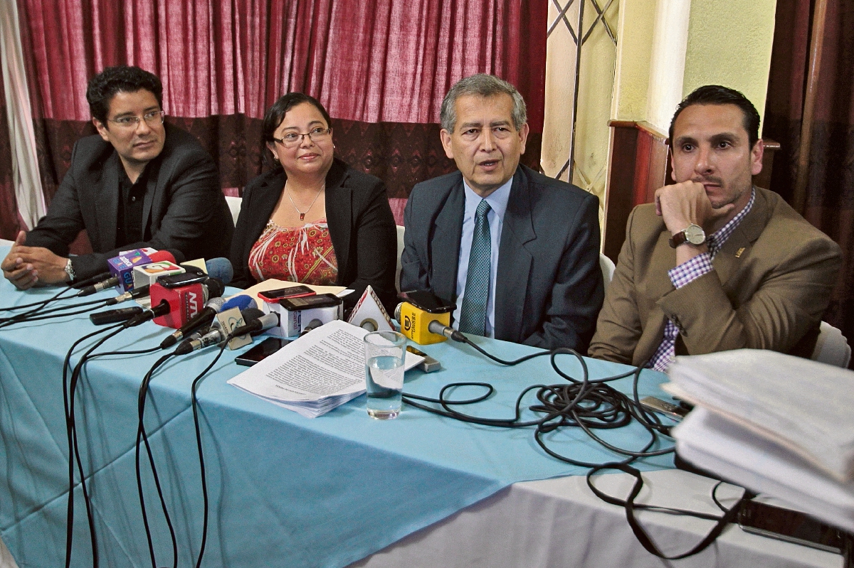 Integrantes de la mesa que discutió las reformas a la Ley Electoral exigieron al Congreso que le dé trámite a la iniciativa lo más pronto posible.