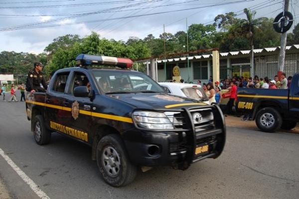 Menor de cinco años muere después de ser atropellado en Colomba. (Foto Prensa Libre: Alexander Coyoy)<br _mce_bogus="1"/>