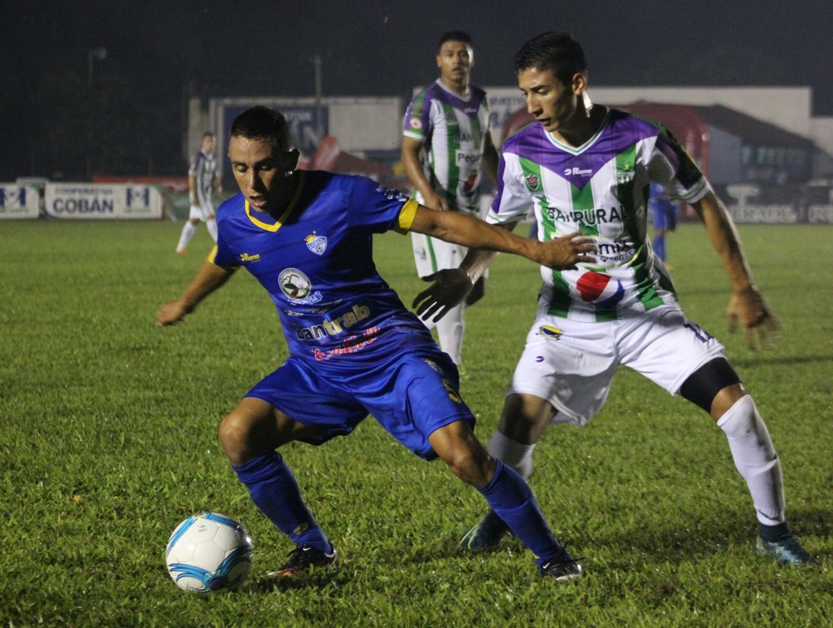 Cobán no levanta cabeza en el campeonato y no pudo contra Antigua en condición de local. (Foto Prensa Libre: Eduardo Sam)