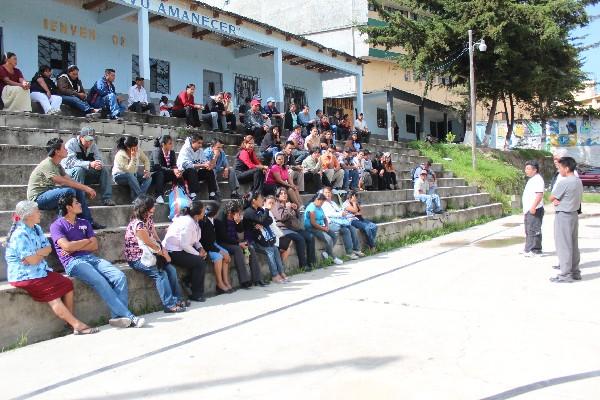 Maestros reciben instrucciones de la Dideduc de Huehuetenango.