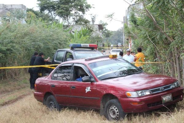 el carro fue abandonado a 200 metros de la escena.