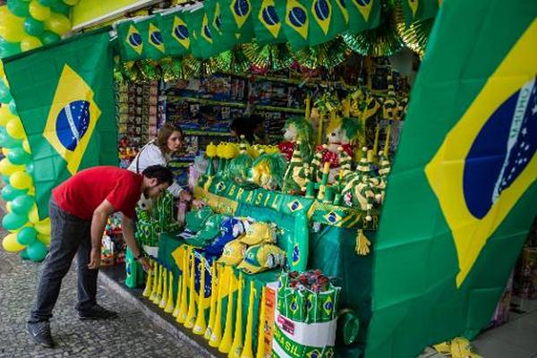 El Mundial de Brasil 2014 pasará a la historia por la interacción de los usuarios en internet. (Foto Prensa Libre: AFP)<br _mce_bogus="1"/>