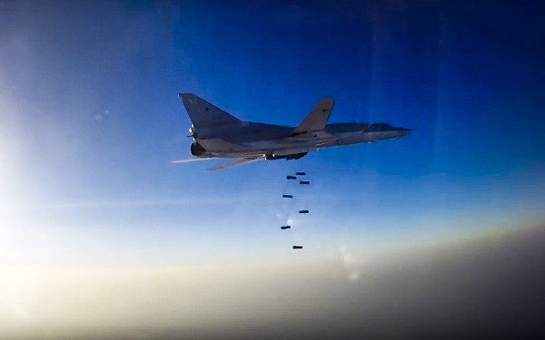 Rusia bombardea posiciones de opositores sirios desde una base en suelo iraní. (Foto Prensa Libre:AFP).