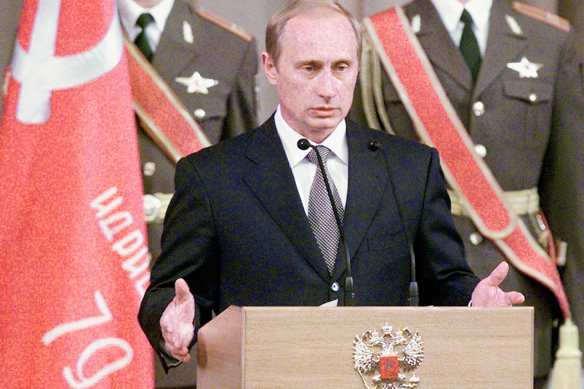 Vladimir Putin durante el discurso de su investidura como Presidente de Rusia en el año 2000. (Foto Prensa Libre: AFP)