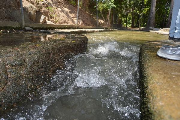 Según la comuna de Zacapa, el caudal de los ríos que abastecen la cabecera  ha bajado y eso afecta el servicio de agua domiciliar.