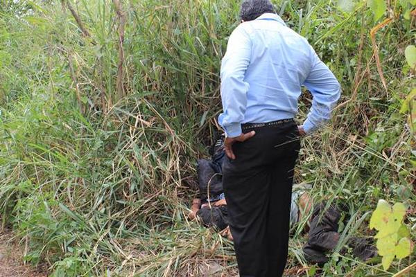 Los cuerpos estaban a un costado de un camino de terracería.<br _mce_bogus="1"/>