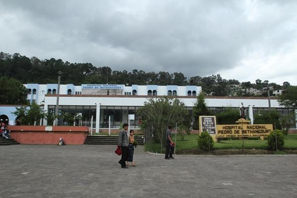 El Hospital Nacional de Antigua Guatemala afronta desabasteciminento de   medicinas por falta de fondos. (Foto Prensa Libre: Miguel López)