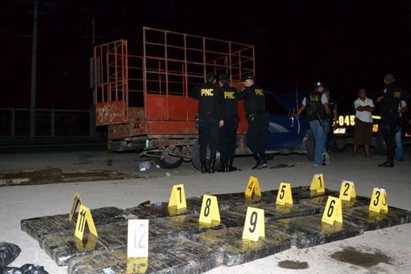 La detención se efectuó durante un operativo rutinario. (Foto Prensa Libre: Erick de la Cruz)