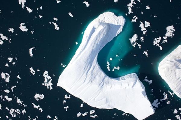 Un iceberg enorme se desprendió del Ártico.<br _mce_bogus="1"/>