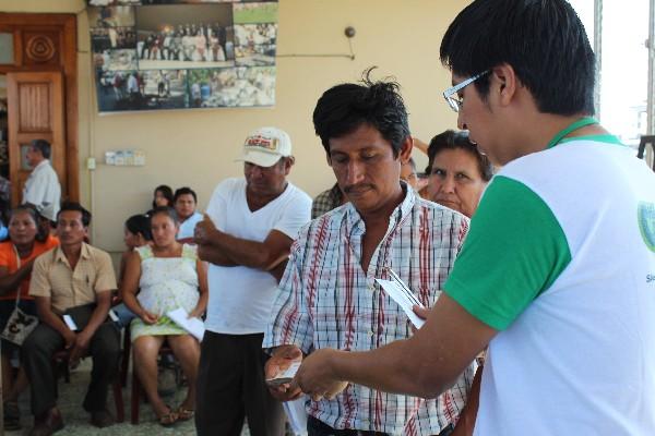 La entrega de préstamos  fue efectuada en el Salón de Honor,  de la comuna de Coatepeque.