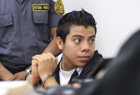 Efraín Geovanni Latin Telebario, juzgado por violación. (Foto Prensa Libre: Erick Avila)