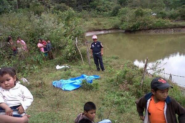 Un niño de 11 años murió ahogado, no se informaron detalles del suceso ocurrido en Palencia. (Foto Prensa Libre: CBMDEPTAL)<br _mce_bogus="1"/>