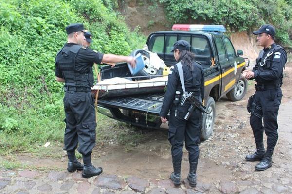 La Policía traslada el cadáver de un sordomudo que fue atacado a balazos <br _mce_bogus="1"/>