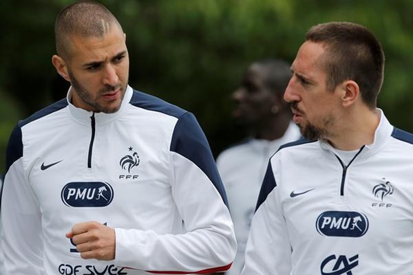 Benzema y Ribéry serán los dos grandes ausentes en el amistoso ante Paraguay. (Foto Prensa Libre: AP)