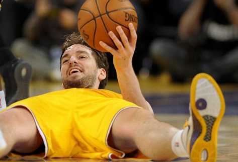 El español Pau Gasol no sabe si continuará en Los Ángeles Lakers de la NBA. (Foto Prensa Libre: EFE)