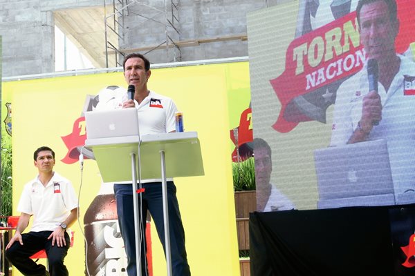 José Francisco Gabriel de Anda en la conferencia de prensa de la Copa Big Cola (Foto Prensa Libre: Edwin Fajardo)