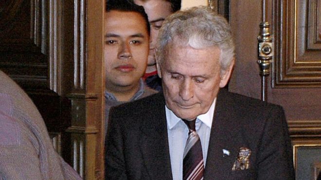 Miguel Etchecolatz fue condenado a cadena perpetua en 2006. AFP