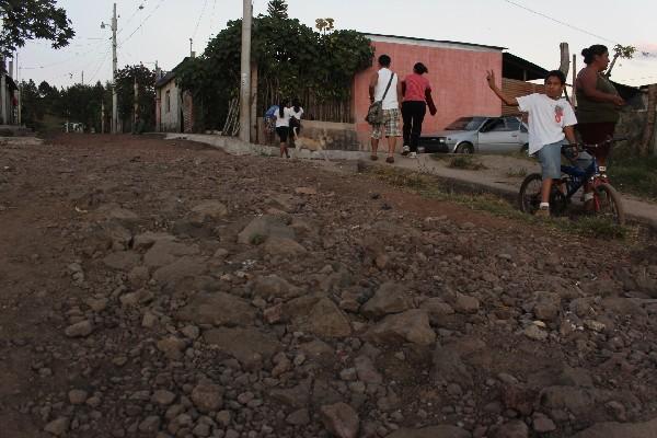 Vecinos de la colonia Las Victorias 1 temen que los echen porque no tienen títulos de propiedad.