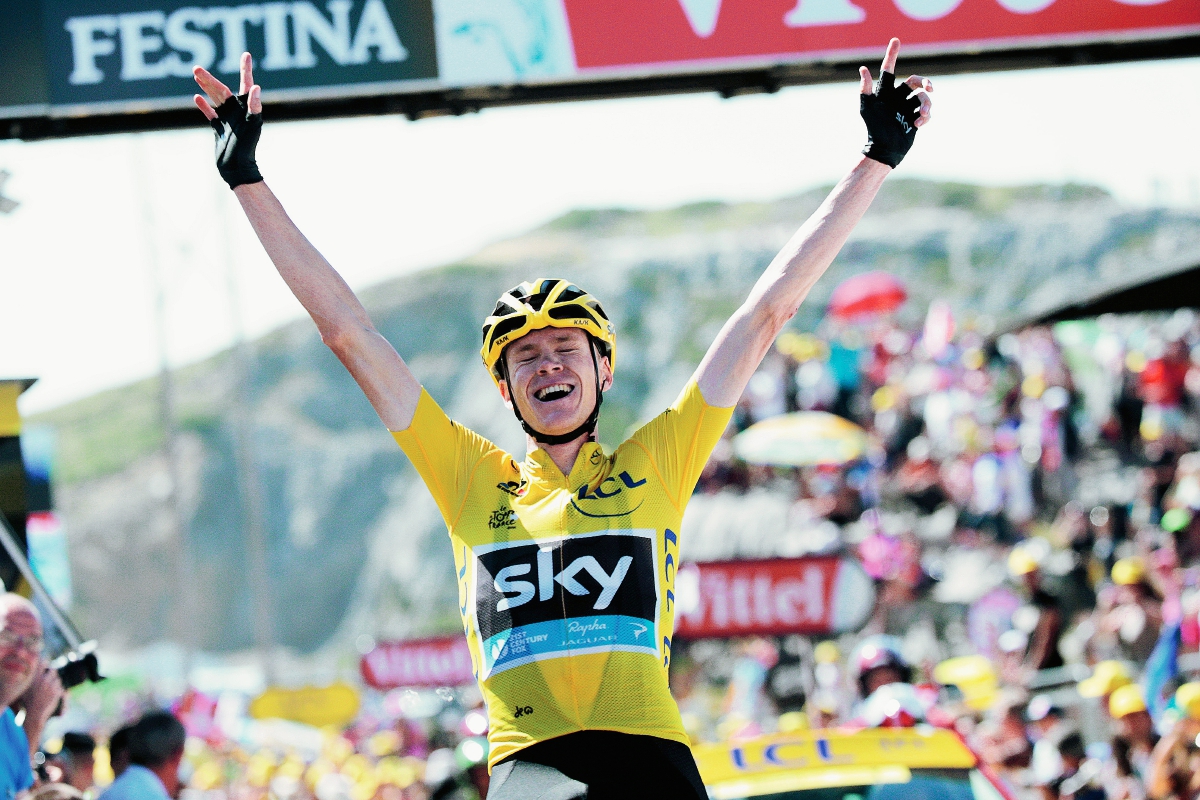 Christopher Froome porta el suéter amarillo de líder. (Foto Prensa Libre: AP)