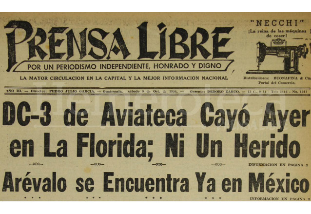 Titular de Prensa Libre del 9/10/1954. (Foto: Hemeroteca PL)