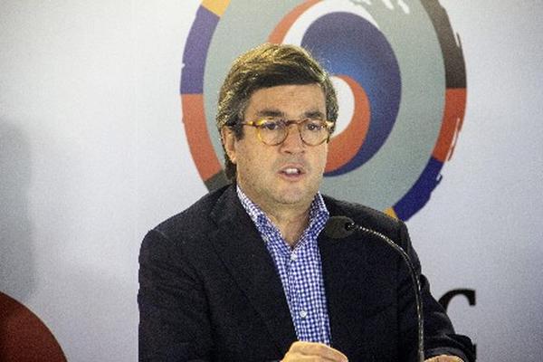 El presidente del Banco Interamericano de Desarrollo (BID), Luis Alberto Moreno, participa hoy en las reuniones de las delegaciones de los 48 países miembros, en el marco de la 55ª Asamblea Anual de la institución. (Foto Prensa Libre: EFE)