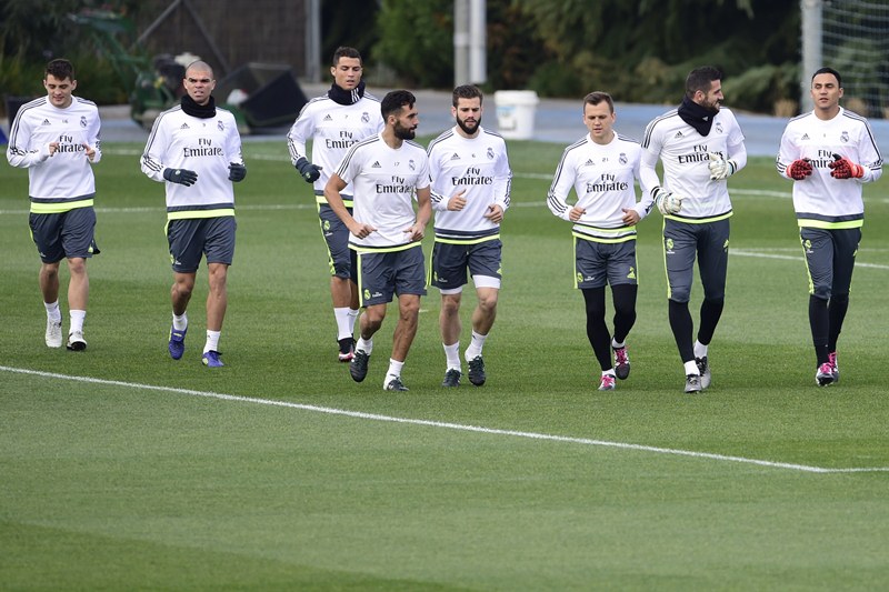 El Real Madrid se reporta listo para medirse ante el Villarreal y seguir con la buena racha. (Foto Prensa Libre: AFP)