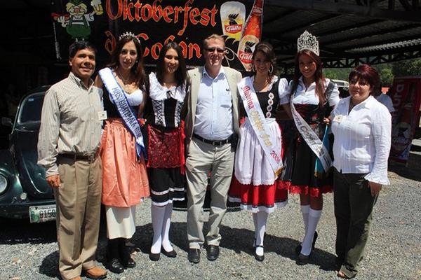 Candidatas y dirigentes (Foto Prensa Libre: Eduardo Sam)<br _mce_bogus="1"/>