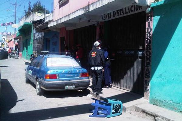 El ataque armado contra el comerciante ocurrió en el negocio ubicado en Santa Cruz del Quiché (Foto Prensa Libre: Óscar Figueroa)<br _mce_bogus="1"/>