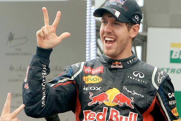 Alemania celebró a lo grande el tercer título de Fórmula Uno, de su piloto Sebastian Vettel. (Foto Prensa Libre: AFP)