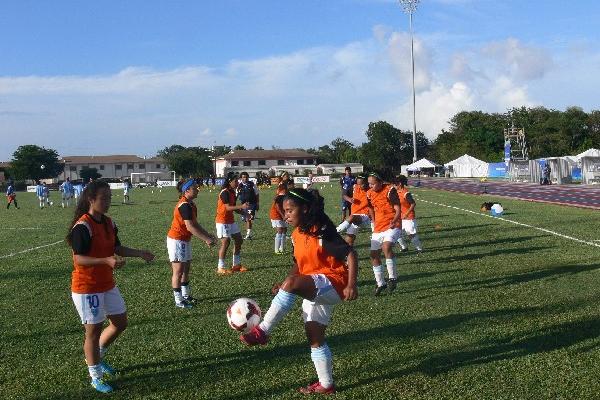 La bicolor se medirá mañana ante Costa Rica. (Foto Prensa Libre: cortesía FEDEFUT)