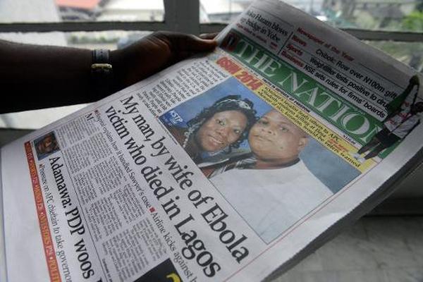 Portada de un diario nigeriano con la muerte por ébola del diplomático liberiano Patrick Sawyer. (Foto Prensa Libre: AFP).