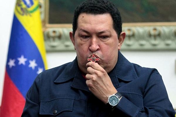 Chávez fue sometido el pasado martes en La Habana a una cuarta operación de un cáncer (Foto Prensa Libre: AFP).