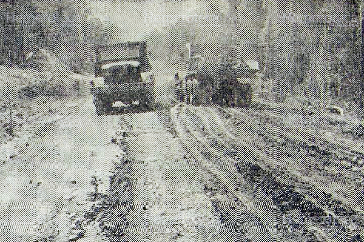 La dirección general de Caminos y el Ejército Nacional, construyeron la carretera a Petén en 1968. (Foto: Hemeroteca PL)