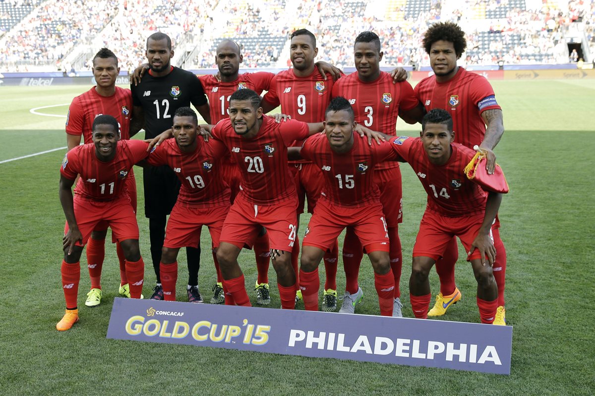 La Selección panameña ha recibido el apoyo de su afición. (Foto Prensa Libre: AP)