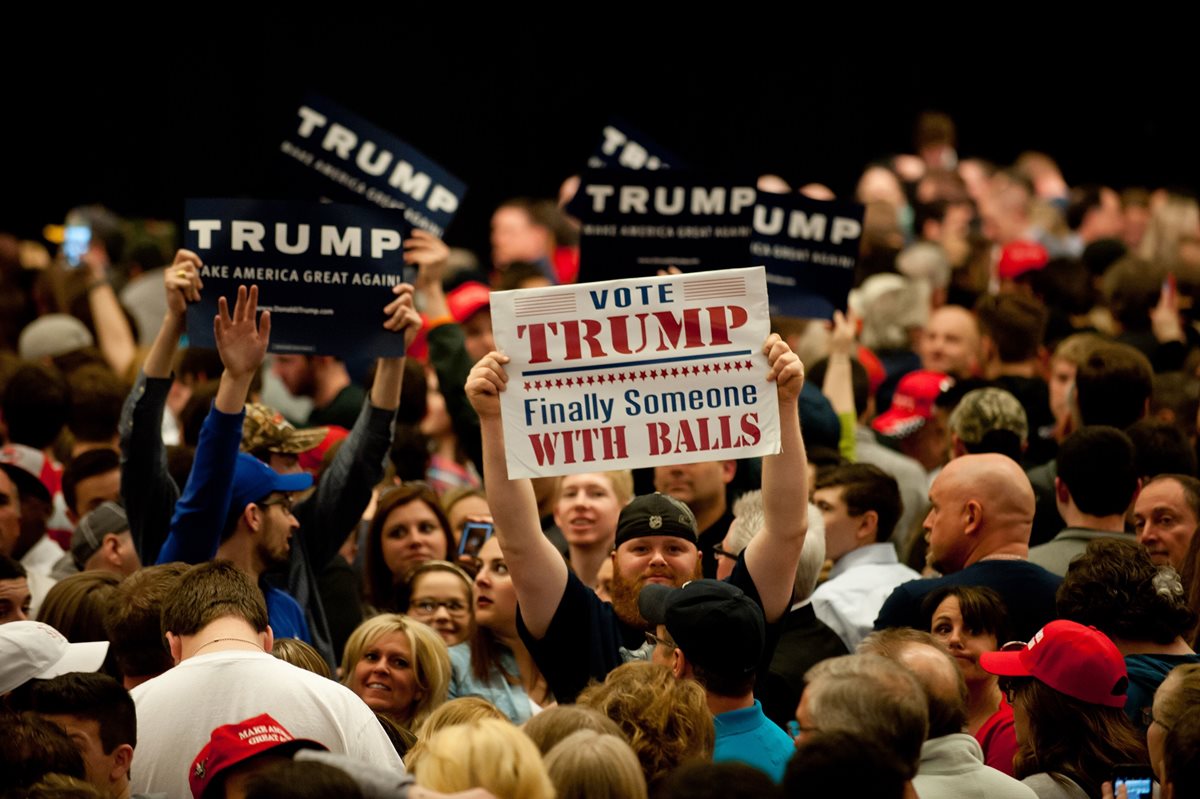 Los choques verbales en mitin de Trump en Pittsburgh. (Foto Prensa Libre: AFP).