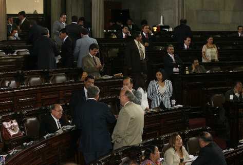 los Diputados  ahorran en viajes.