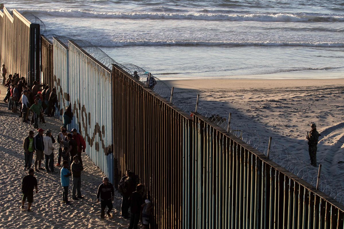 M s de 1 mil 500 centroamericanos de caravana llegan a frontera