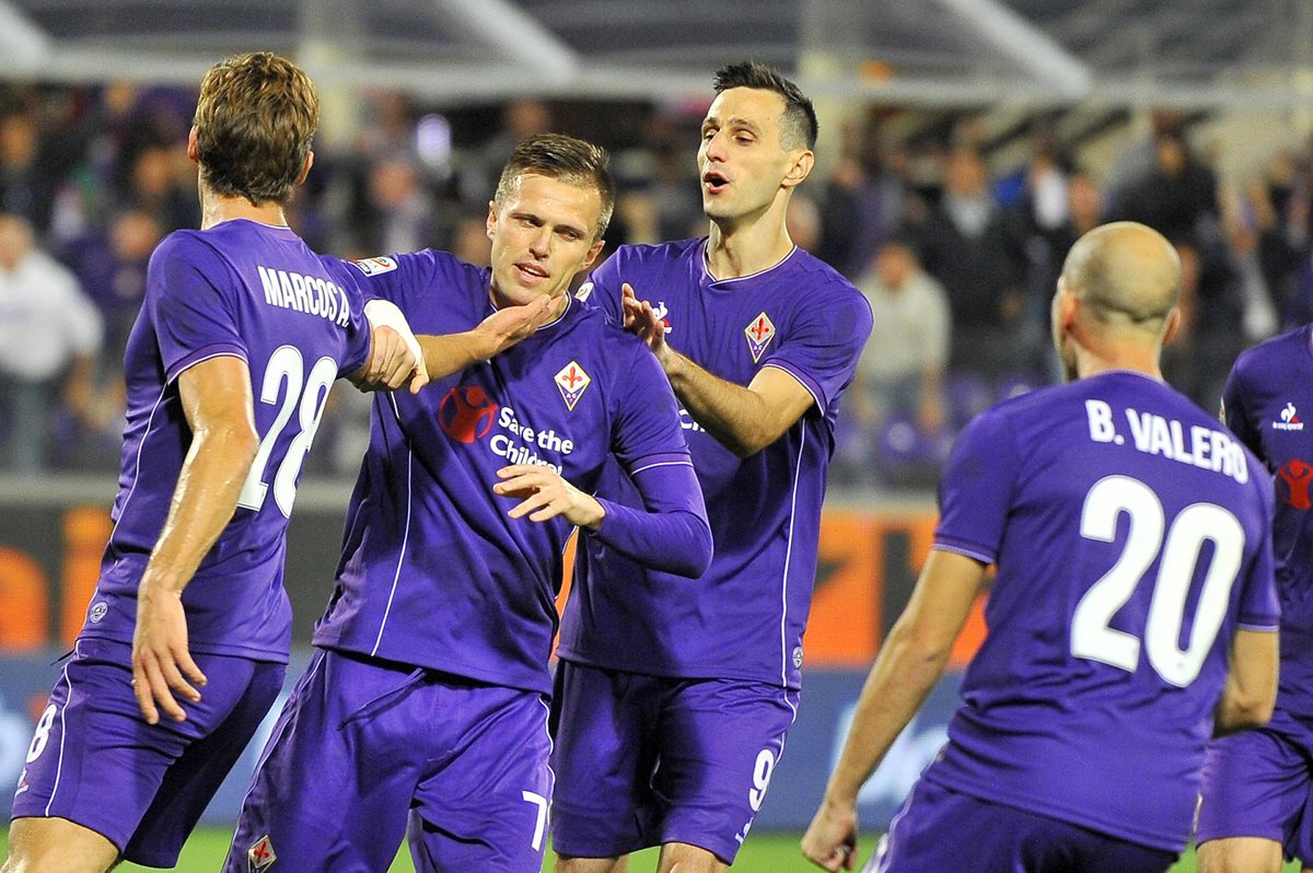 La Fiorentina se quedó con los tres puntos esta mañana. (Foto Prensa Libre: EFE)