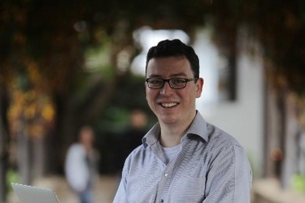 Luis von Ahn, creador del programa Duolingo, es considerado un científico informático.